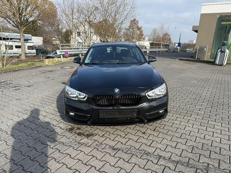 Gebraucht BMW 118 Advantage 136 PS (100 kW) 2017 Schwarz Kleinwagen