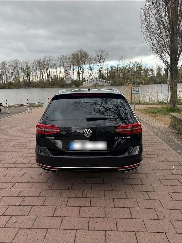 Gebraucht VW Passat 190 PS (139 kW) 2017 Schwarz Kombi