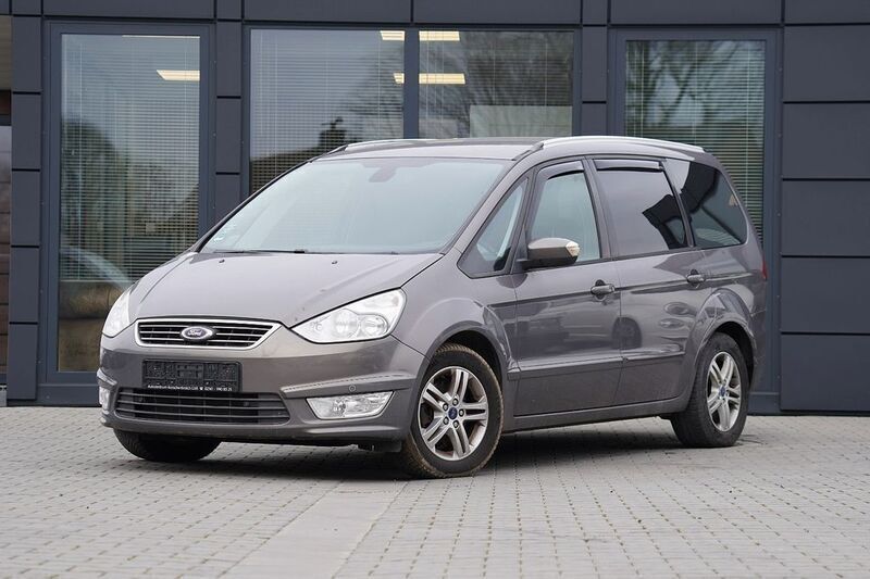 Brisbane braun (met.) Gebraucht 2013 Ford Galaxy Business Edition Van / Kleinbus | 11.980 € (Teuer) - Bild 1/4
