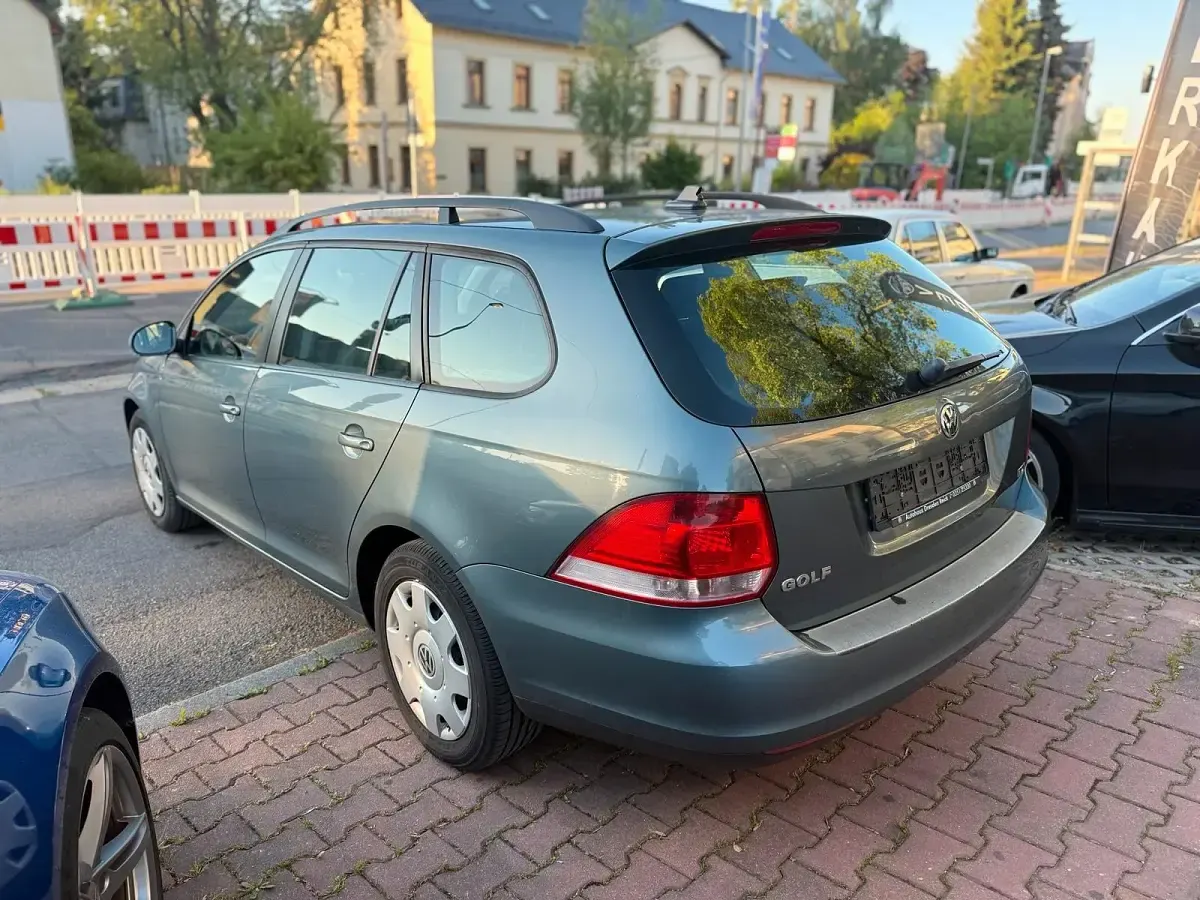 Gebraucht VW Golf V 105 PS (77 kW) 2009 Grau Kombi