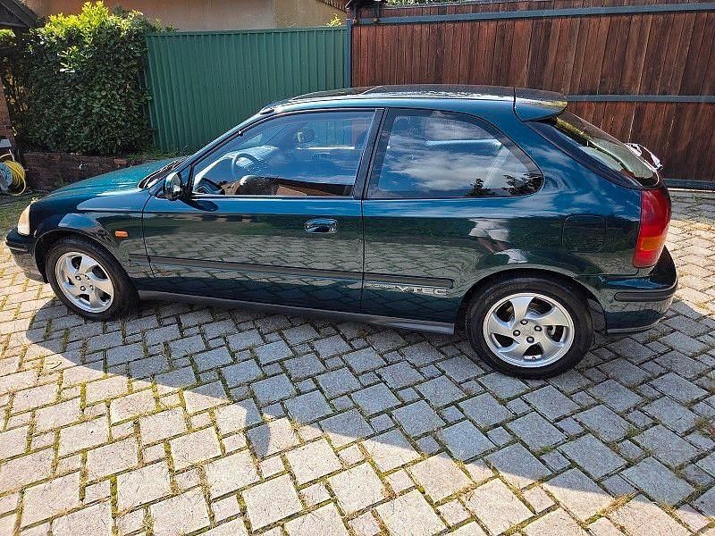 Grün Gebraucht 1996 Honda Civic | 11.500 € - Bild 1/4