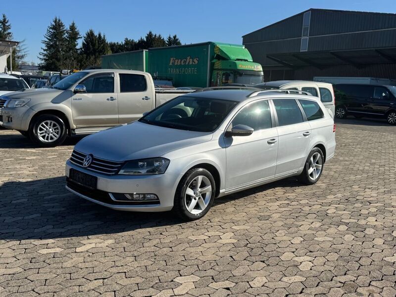 Silber Gebraucht 2011 VW Passat Comfortline Kombi | 5.450 € (Superpreis) - Bild 1/4