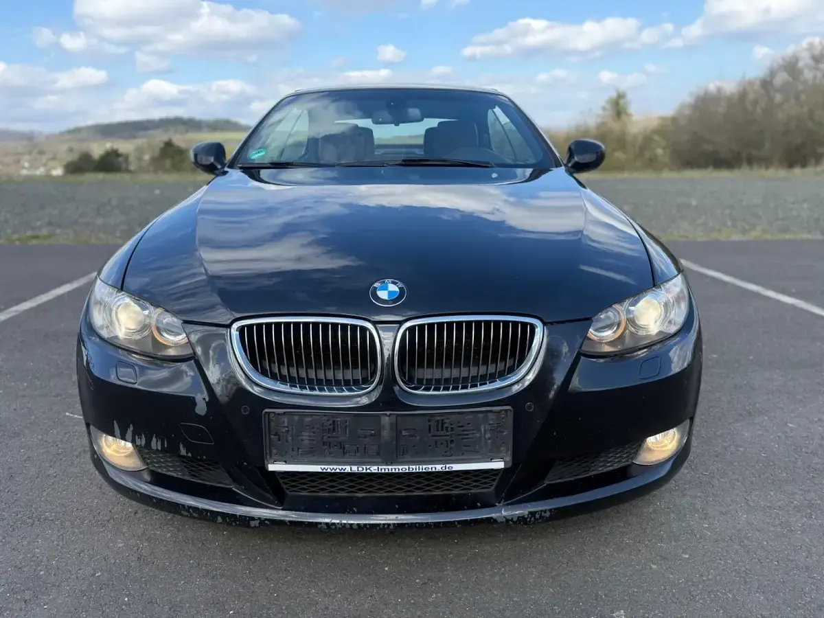 Gebraucht BMW 330 Cabriolet 272 PS (200 kW) 2009 Schwarz Cabrio