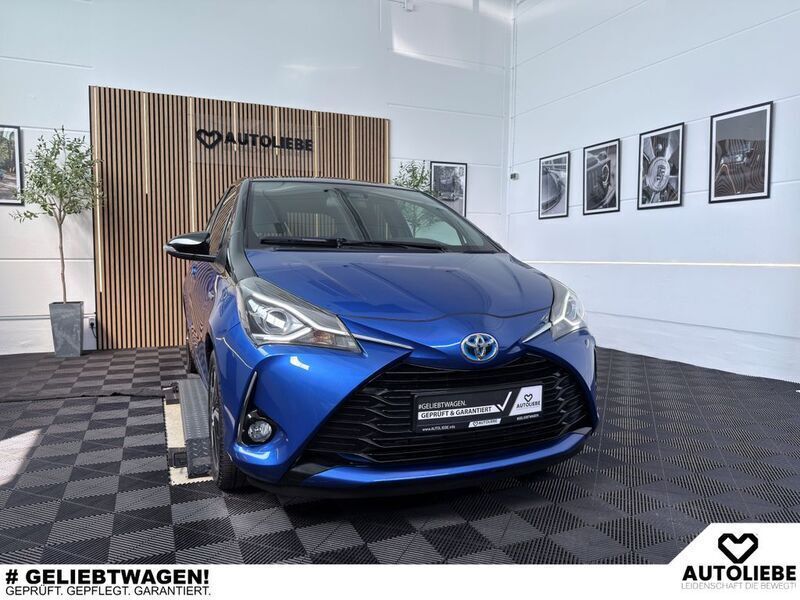 Blau Gebraucht 2019 Toyota Yaris Hybrid Style Kleinwagen | 14.890 € (Superpreis) - Bild 1/4