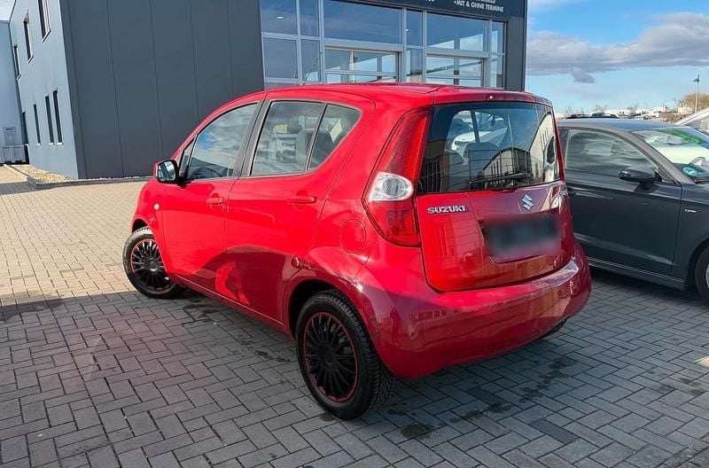 Gebraucht Suzuki Splash 65 PS (47 kW) 2011 Rot Kleinwagen