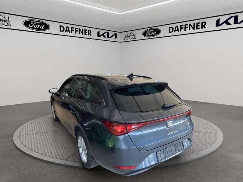 Gebraucht Seat Leon 116 PS (85 kW) 2026 Grau Limousine