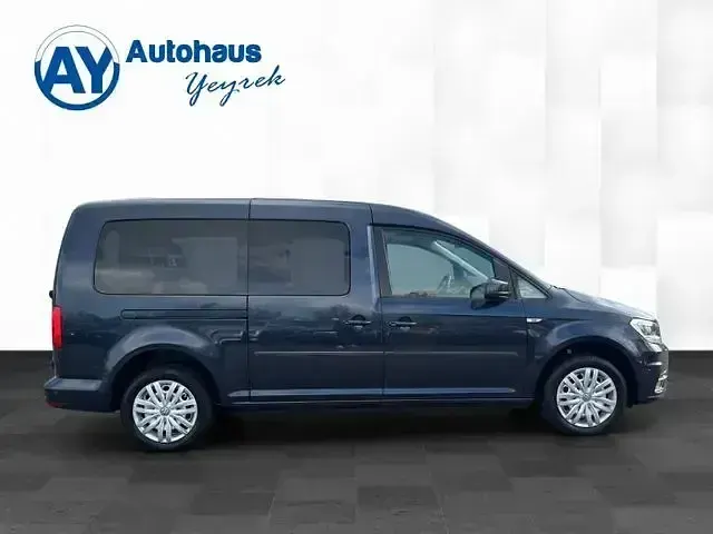 Gebraucht VW Caddy 150 PS (110 kW) 2018 Starlight blue metallic Van / Kleinbus