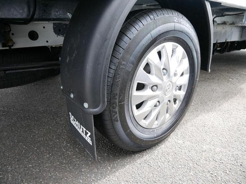 Gebraucht Maxus eDeliver 9 150 kW (204 PS) 2024 Weiss Van