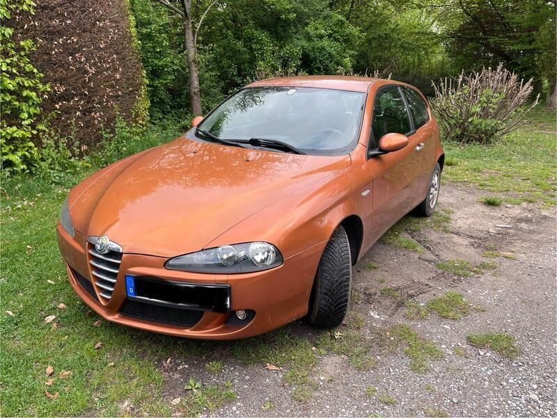 Orange Gebraucht 2005 Alfa Romeo 147 Kleinwagen | 1.550 € (Fairer Preis) - Bild 1/4