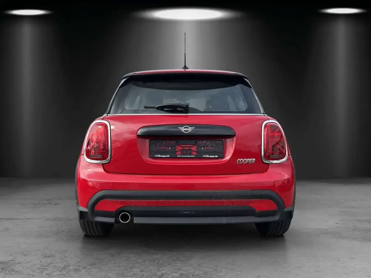 Gebraucht Mini Cooper Classic 136 PS (100 kW) 2021 Rot Kleinwagen