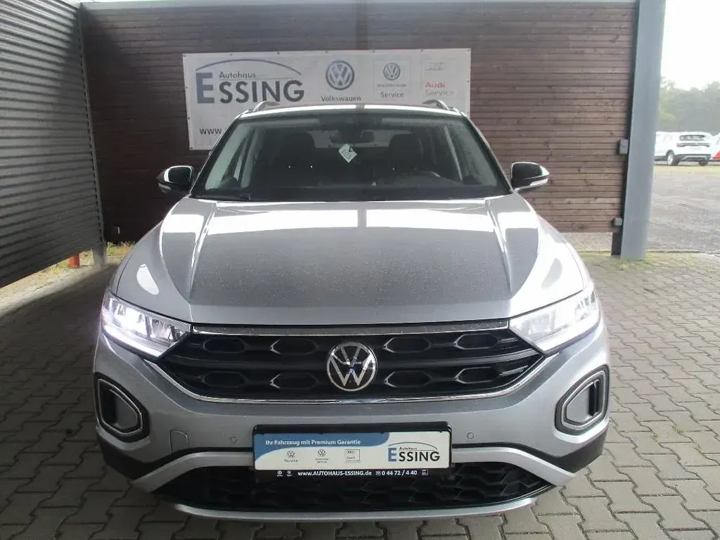 Gebraucht VW T-Roc Goal 150 PS (110 kW) 2025 Pyritsilber metallic SUV