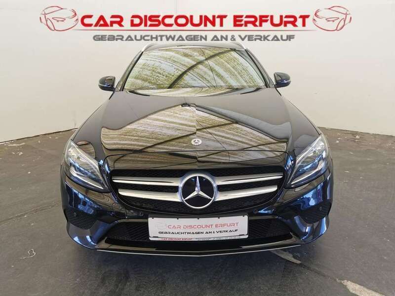 Schwarz unilack Gebraucht 2018 Mercedes C220 Avantgarde Kombi | 19.850 € (Guter Preis) - Bild 1/4