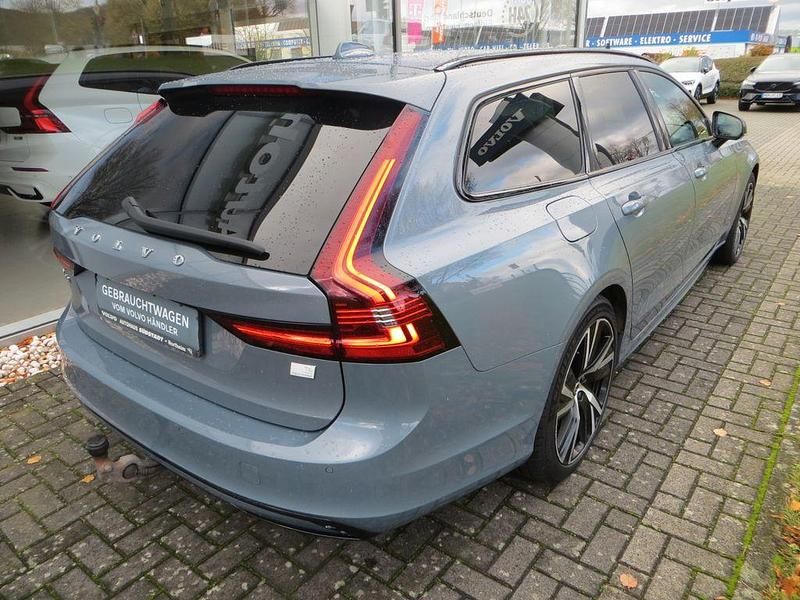 Gebraucht Volvo V90 Plus 349 PS (256 kW) 2022 Grau Kombi