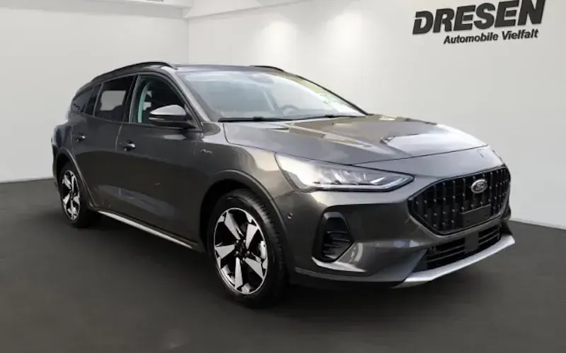 Gebraucht Ford Focus Active 116 PS (85 kW) 2024 Grau Kombi