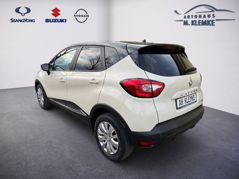 Gebraucht Renault Captur Dynamique 90 PS (66 kW) 2015 Schwarz SUV