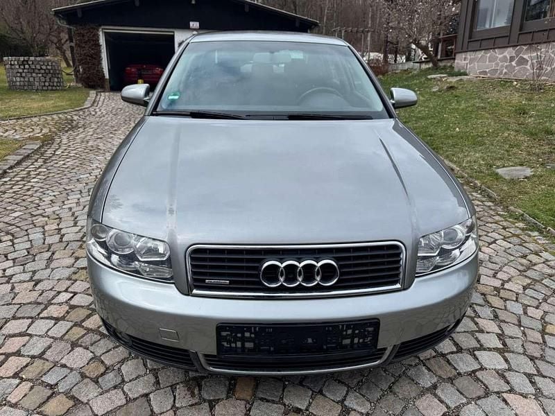 Gebraucht Audi A4 S-Line 131 PS (96 kW) 2004 Grau Limousine