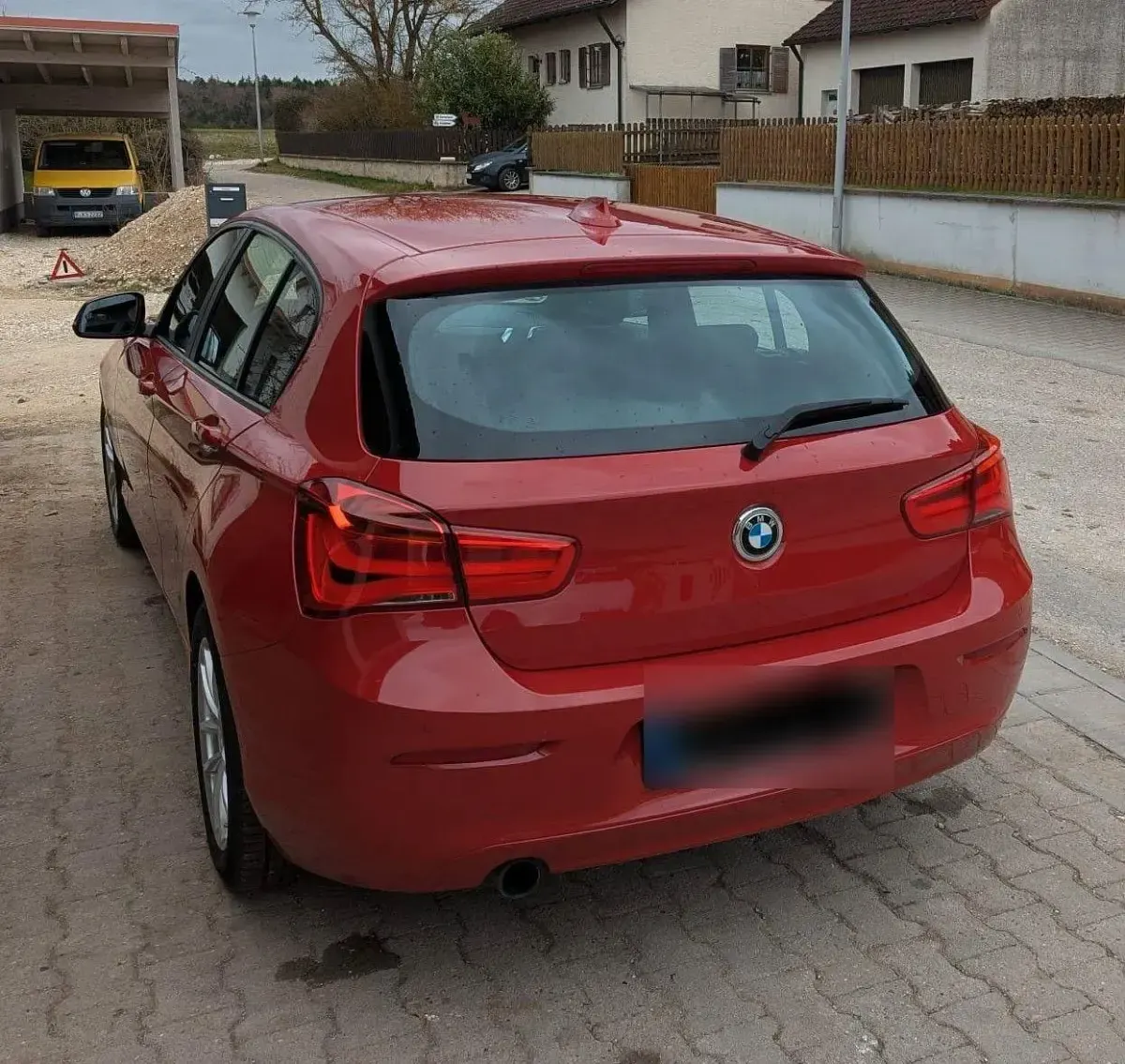 Gebraucht BMW 118 Advantage 136 PS (100 kW) 2017 Rot Kleinwagen