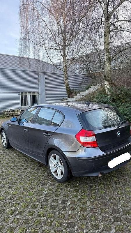 Gebraucht BMW 118 122 PS (89 kW) 2004 Kleinwagen
