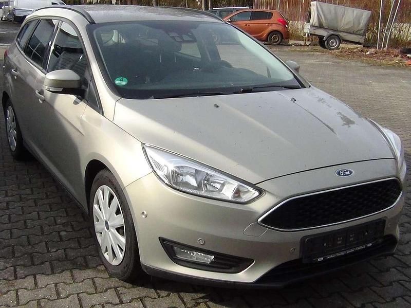 Gebraucht Ford Focus Business Edition 150 PS (110 kW) 2015 Titangrau metallic Kombi