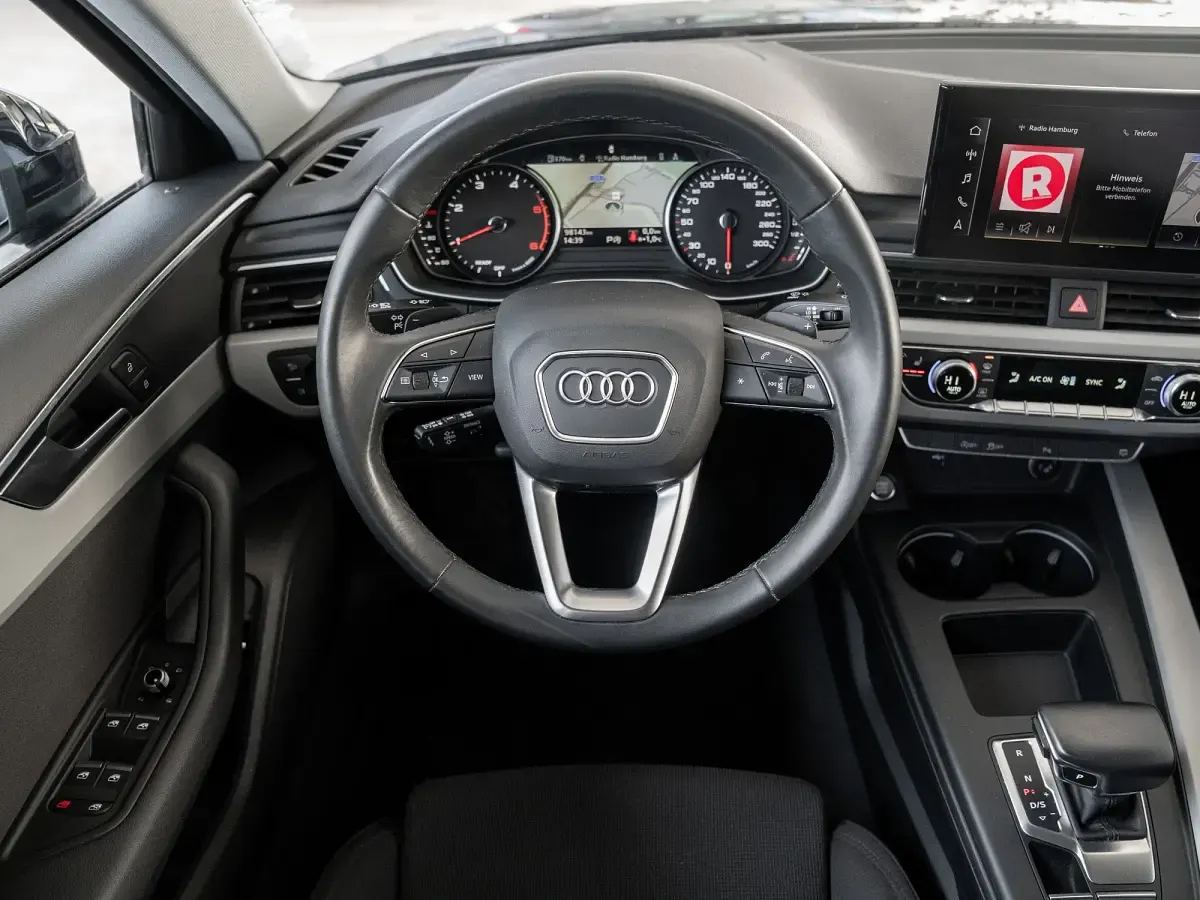 Używany Audi A4 Advanced Plus 163 KM (119 kW) 2022 Czarny Kombi