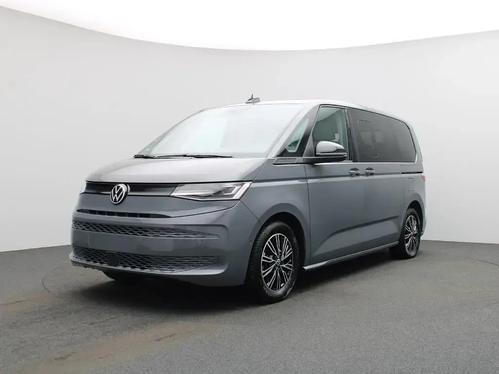 Gebraucht VW T7 Basis 150 PS (110 kW) 2024 Pure grey Van