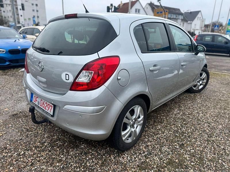 Gebraucht Opel Corsa Innovation 101 PS (74 kW) 2014 Silber Kleinwagen
