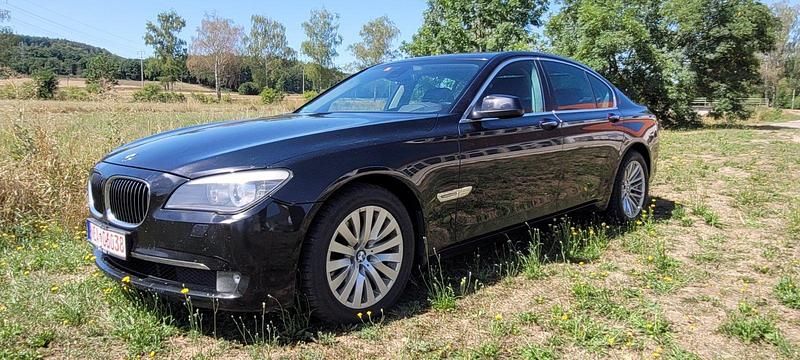 Schwarz Gebraucht 2008 BMW 730 Limousine | 7.990 € - Bild 1/4