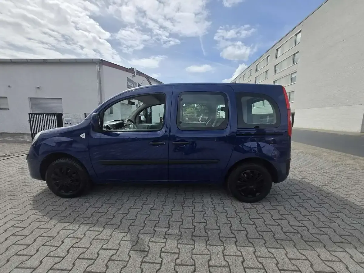 Gebraucht Renault Kangoo Authentique 87 PS (63 kW) 2010 Kombi