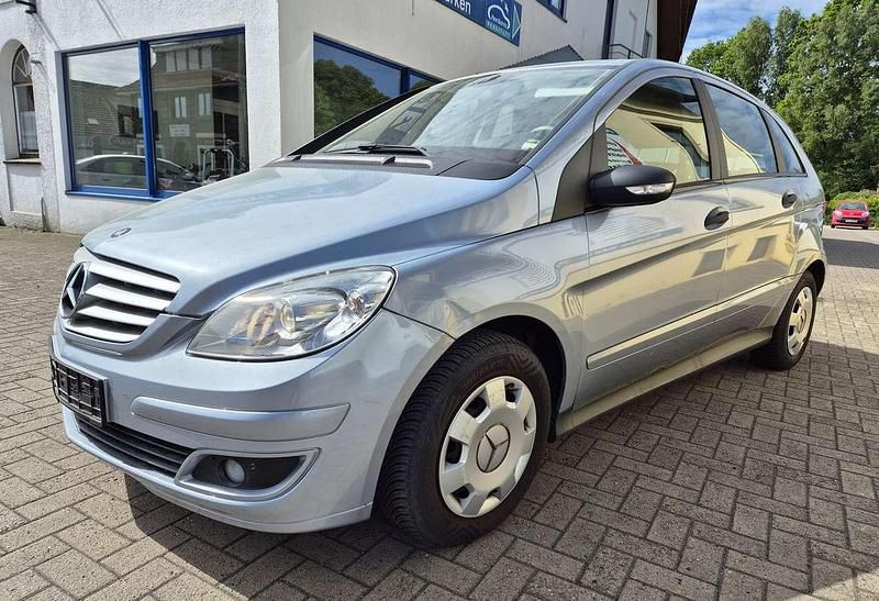 Blau Gebraucht 2005 Mercedes B150 Van / Kleinbus | 1.799 € (Guter Preis) - Bild 1/4