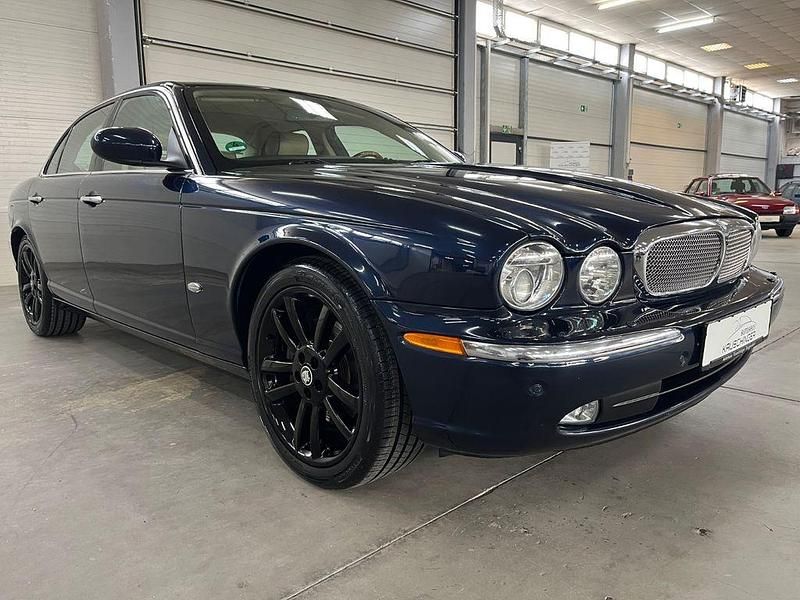 Gebraucht Jaguar XJ6 Sovereign 207 PS (152 kW) 2007 Blau Limousine