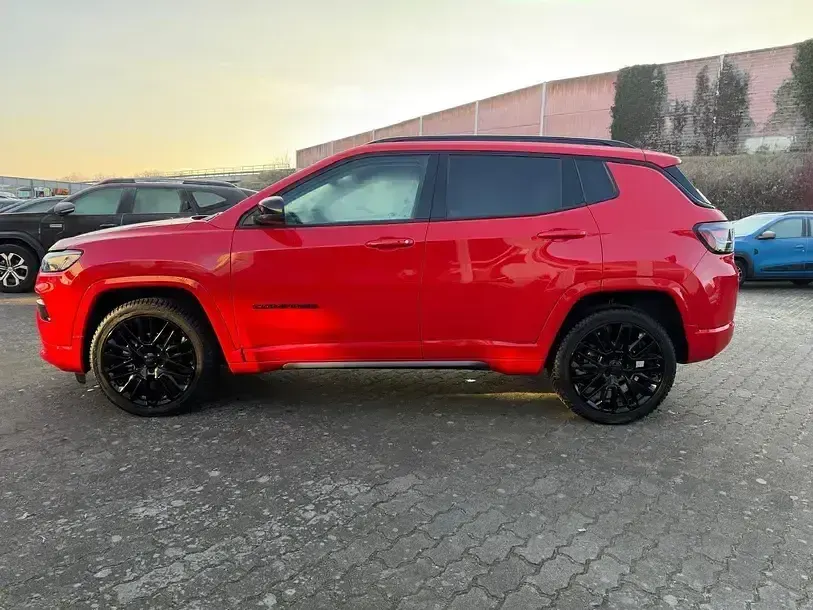 Usado Jeep Compass Altitude 131 HP (96 kW) 2024 Vermelho SUV