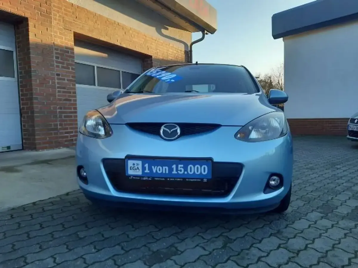 Gebraucht Mazda 2 86 PS (63 kW) 2009 Pontosblau metallic Limousine
