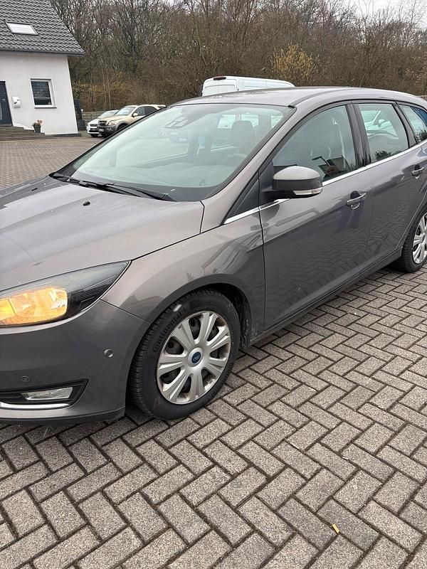 Usata Ford Focus 2015 Marrone Station wagon