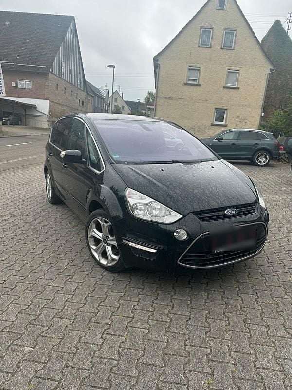 Schwarz Gebraucht 2011 Ford S-MAX S Van / Kleinbus | 8.500 € (Fairer Preis) - Bild 1/4