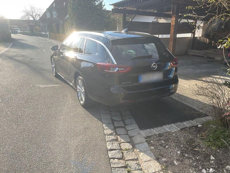 Gebraucht Opel Insignia 170 PS (125 kW) 2017 Schwarz Kombi