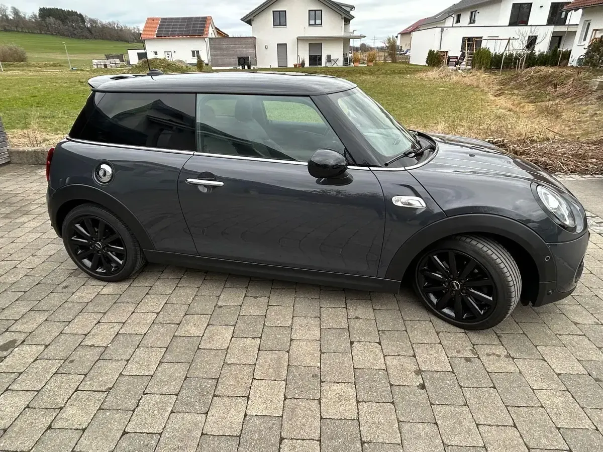 Gebraucht Mini Cooper S 192 PS (141 kW) 2019 Grau Kleinwagen