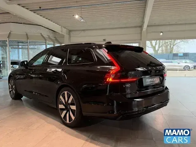 Gebraucht Volvo V90 Plus 455 PS (334 kW) 2024 Schwarz Kombi