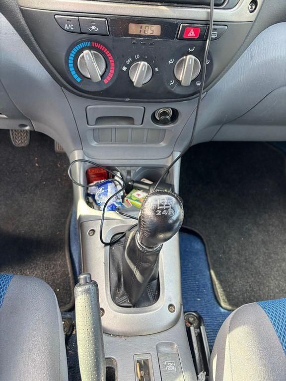 Gebraucht Toyota RAV4 125 PS (91 kW) 2003 Blau SUV