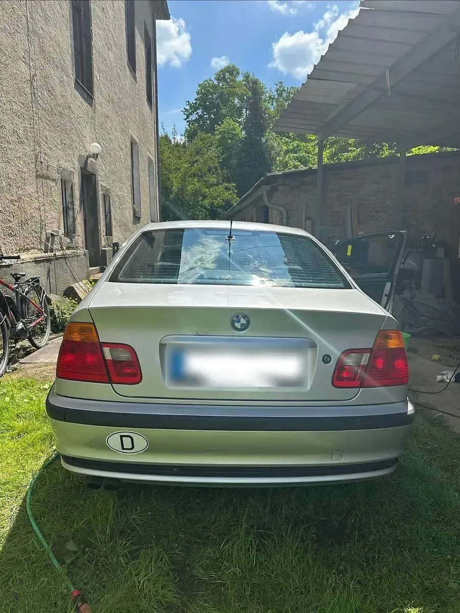 Gebraucht BMW 323 170 PS (125 kW) 1999 Silber Limousine
