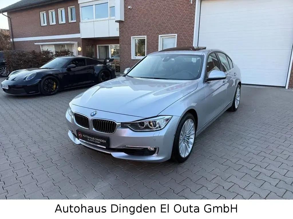 Gebraucht BMW 328 Luxury Line 245 PS (180 kW) 2012 Silber Limousine