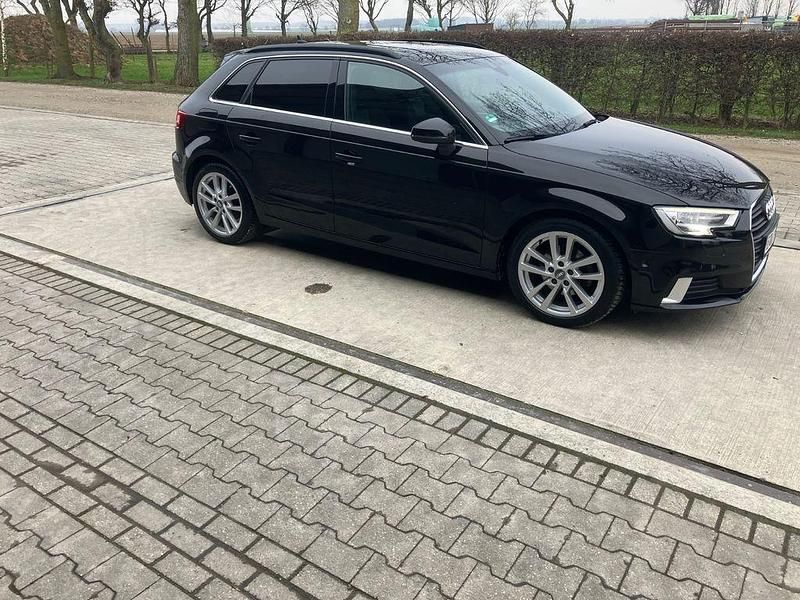 Gebraucht Audi A3 Sport 150 PS (110 kW) 2017 Schwarz Limousine