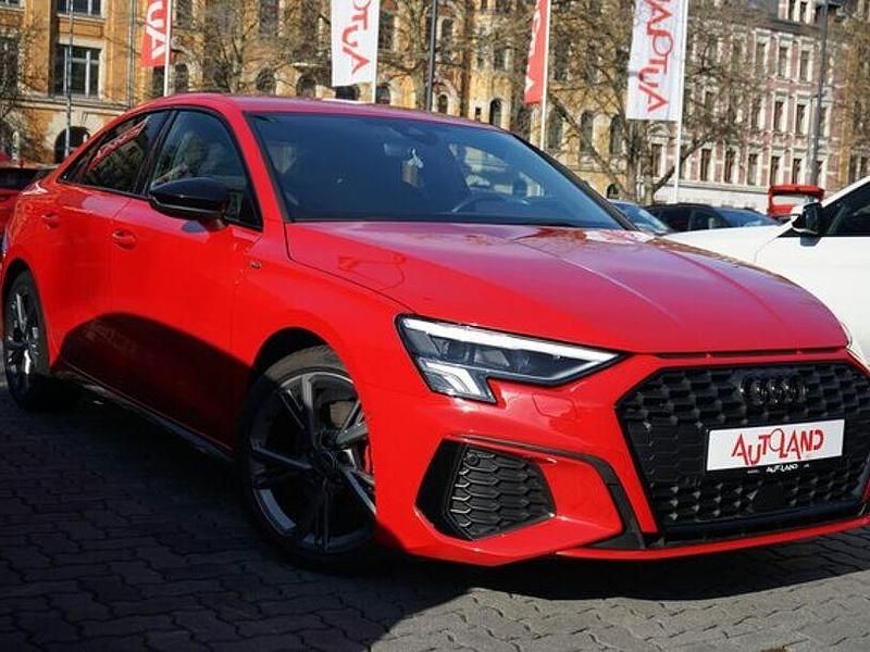 Gebraucht Audi A3 S-Line 150 PS (110 kW) 2022 Tangorot metallic Limousine