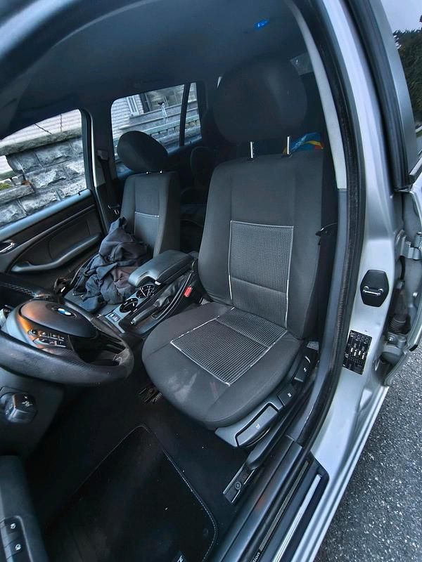 Gebraucht BMW 320 M Sport 150 PS (110 kW) 2002 Silber Kombi