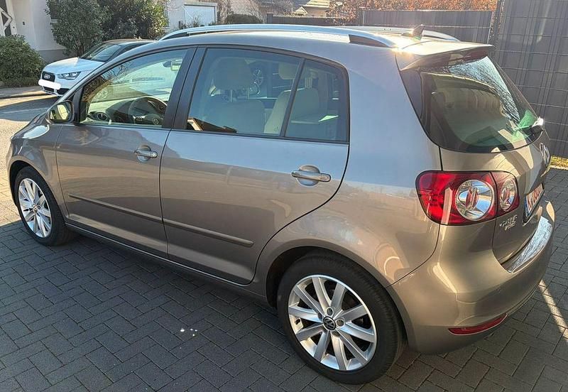 Gebraucht VW Golf Plus Cross Highline 160 PS (117 kW) 2013 Van / Kleinbus