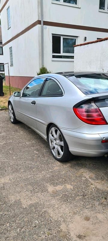 Gebraucht Mercedes C180 2003 Grau Coupé