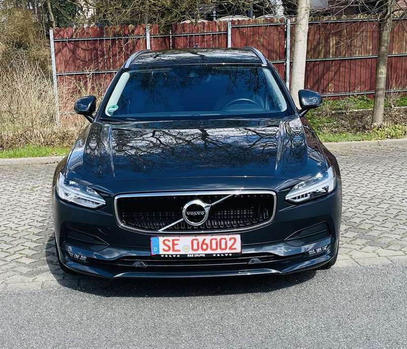 Grau Gebraucht 2019 Volvo V90 Kombi | 24.200 € (Guter Preis) - Bild 1/4