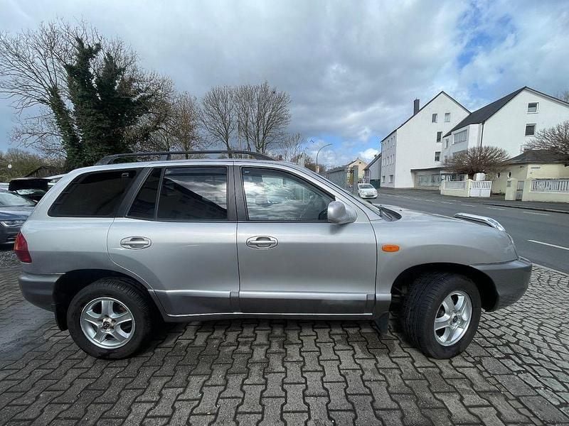 Gebraucht Hyundai Santa Fe 173 PS (127 kW) 2002 Grau SUV