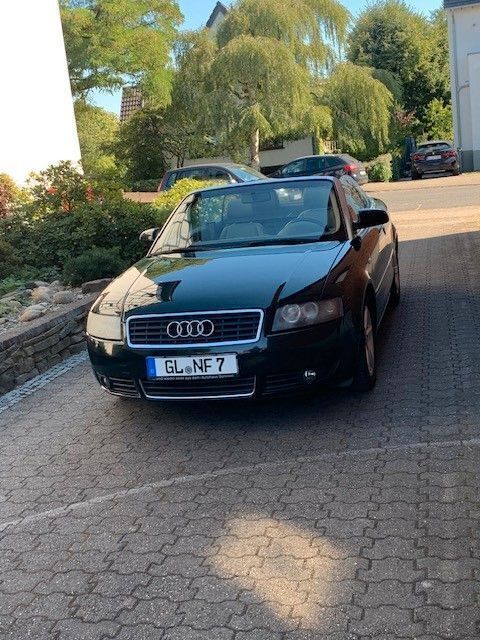 Grün Gebraucht 2004 Audi A4 Cabriolet Sport Cabrio | 3.800 € (Guter Preis) - Bild 1/4