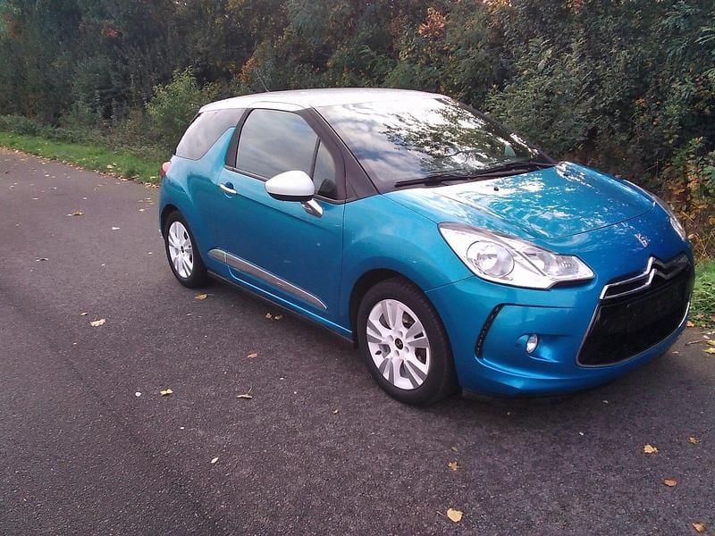 Gebraucht Citroën DS3 82 PS (60 kW) 2015 Blau Limousine
