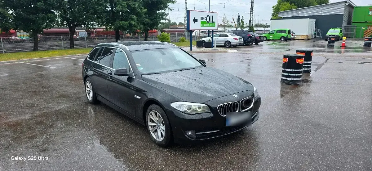 Gebraucht BMW 525 204 PS (150 kW) 2011 Schwarz Kombi